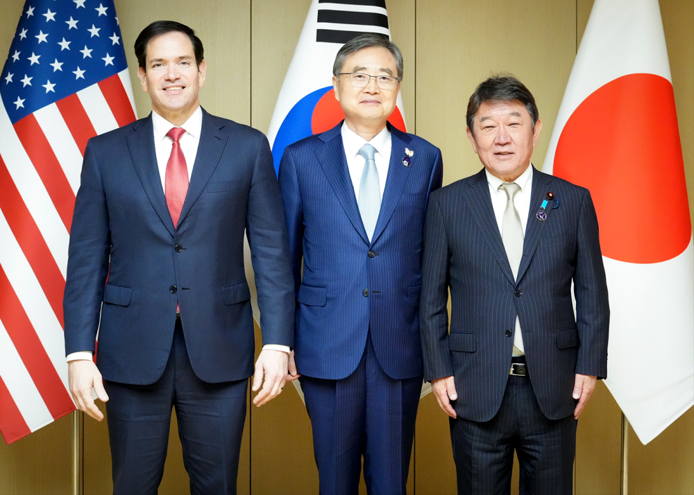 (画像) 日米韓外相会合 (令和7年10月29日)