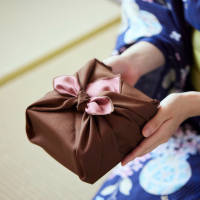 Fold, Wrap, Carry